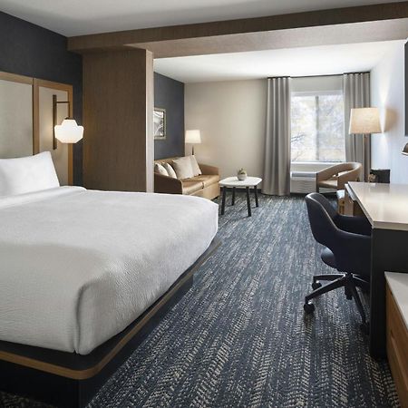 Fairfield By Marriott Inn & Suites Fresno Riverpark Exterior foto