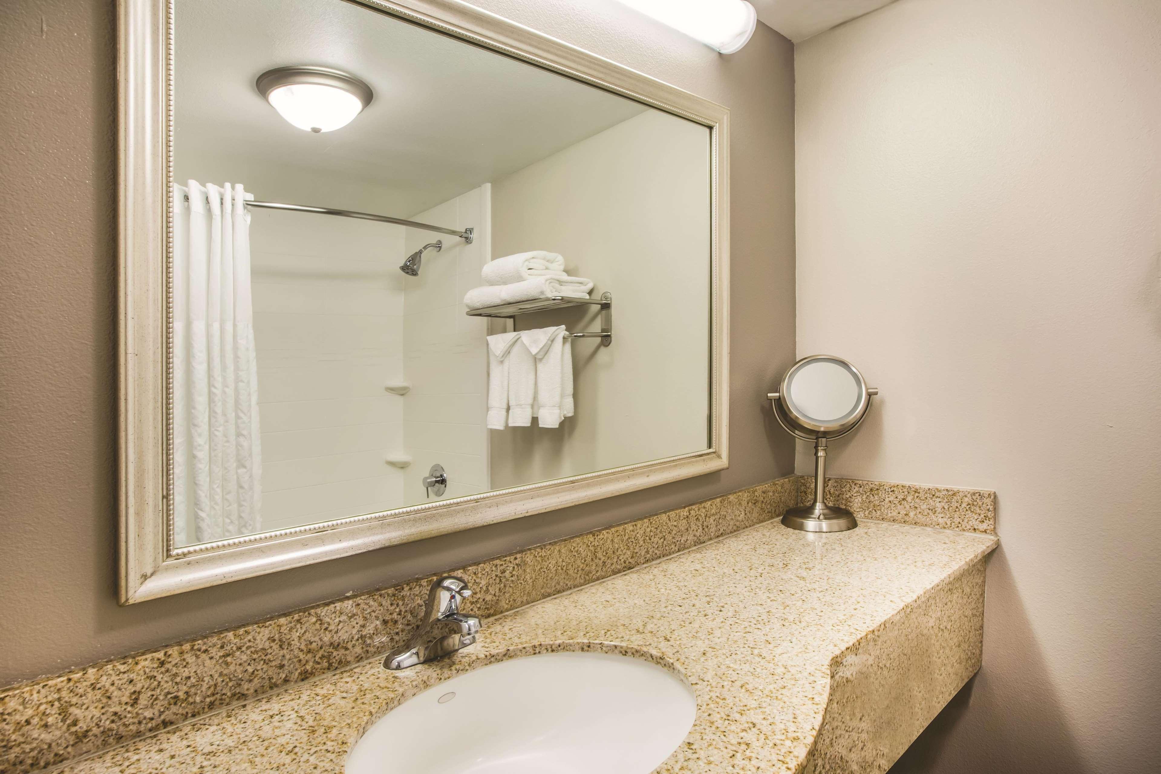 Fairfield By Marriott Inn & Suites Fresno Riverpark Exterior foto